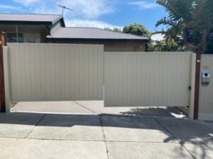Electric Gate - Image 3