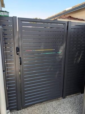 Aluminum Slat Fence & Gate