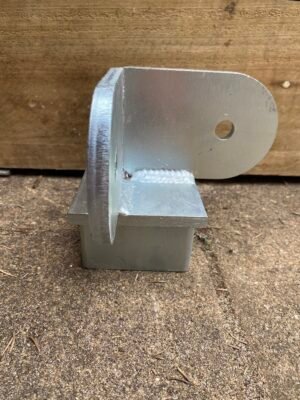 Post Top Hinge Corner Bracket - BR004 - Image 3