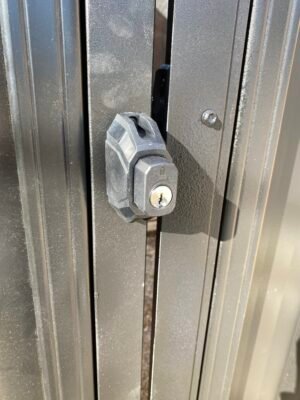 Colorbond double swing gate - Image 4