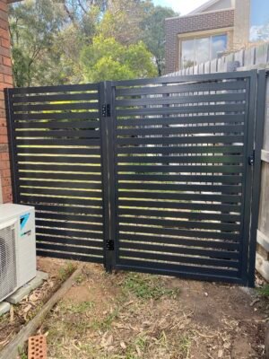 Aluminum Slats Gate Monument