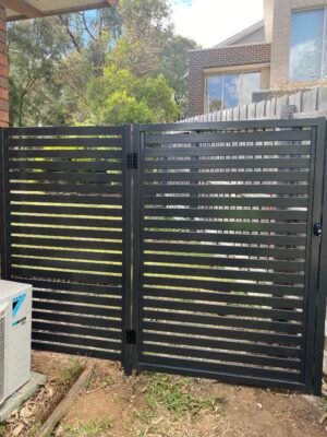 Aluminum Slats Gate Monument - Image 5