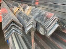 Bended angle bars for construction